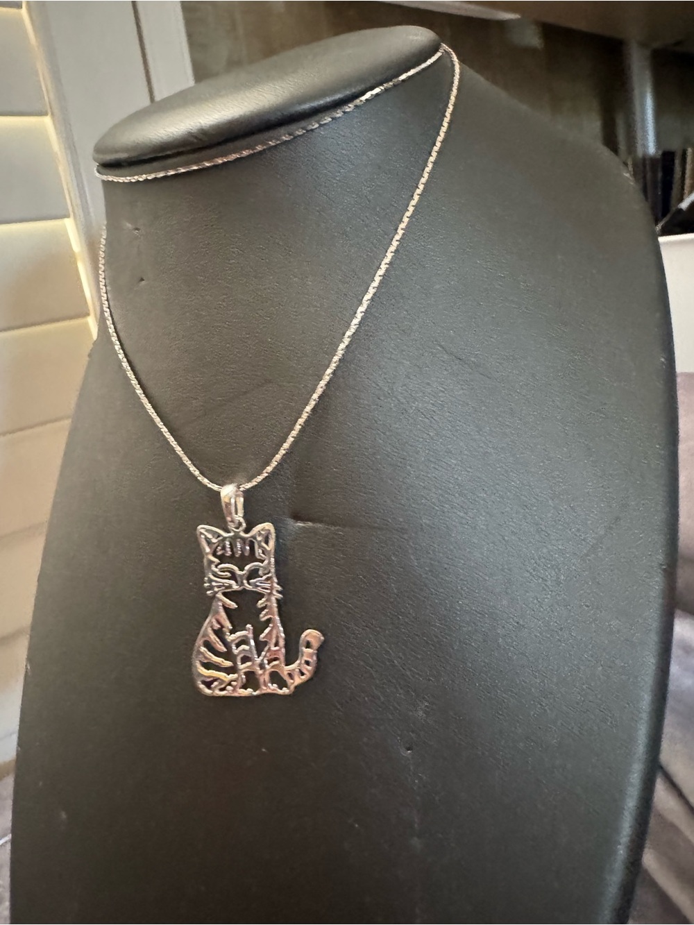 Silver Tone Cat Pendant Necklace - Cat Lover Jewelry